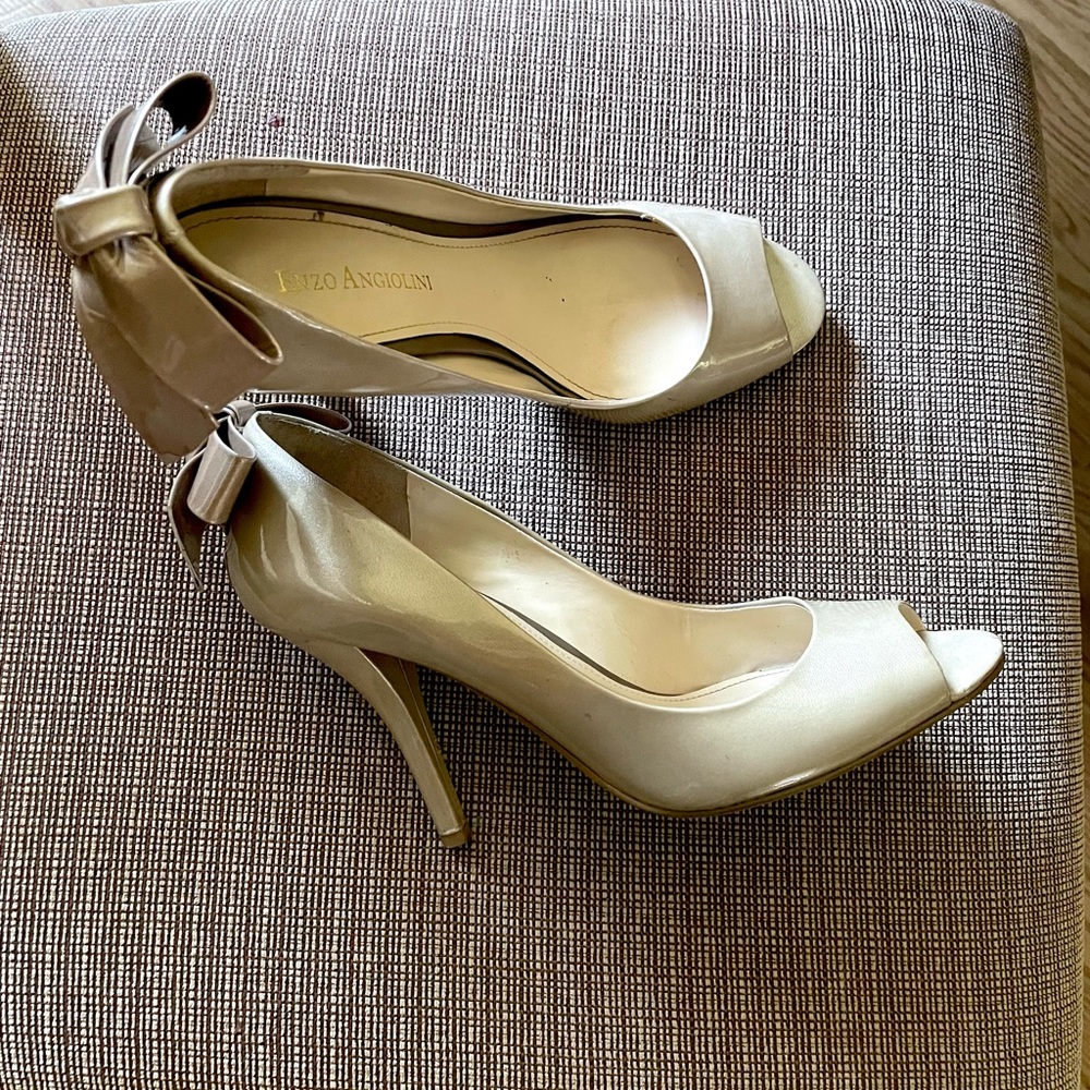 Elegant Enzo angiolini Mistle dark natural pump